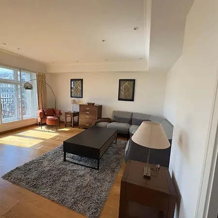 Estatesmen Park Lane Hyde Park Apartment
